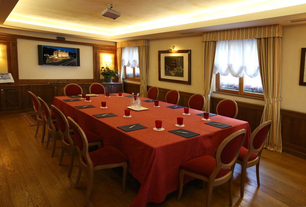 Alpen Suite Hotel Madonna Extérieur photo