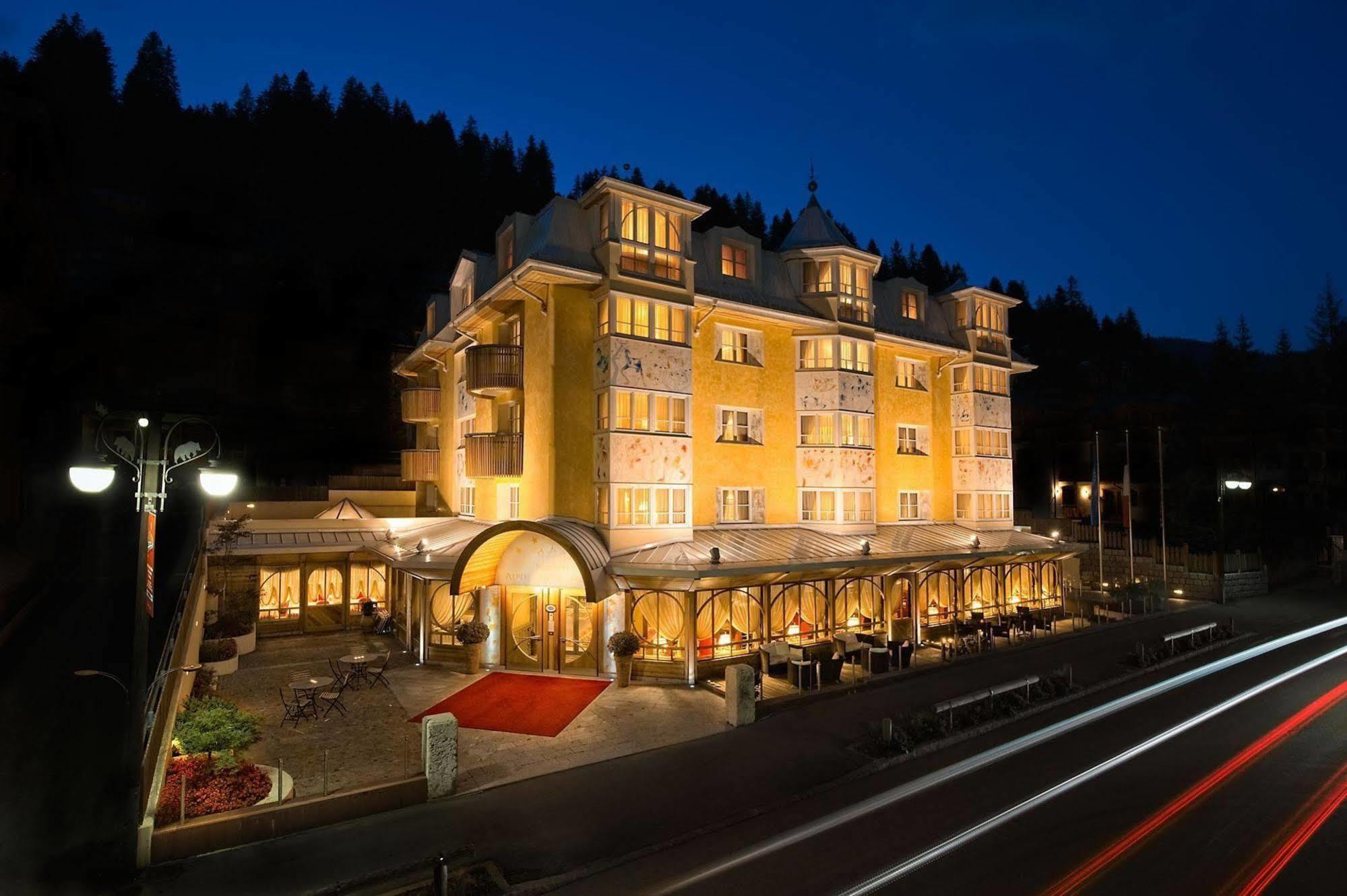 Alpen Suite Hotel Madonna Extérieur photo