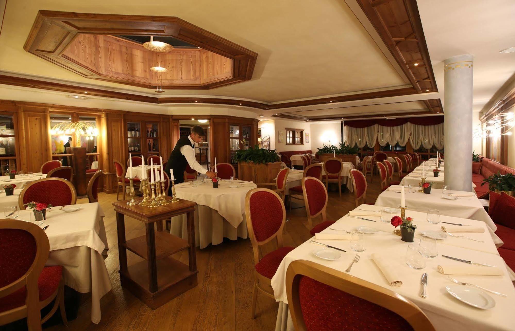 Alpen Suite Hotel Madonna Extérieur photo